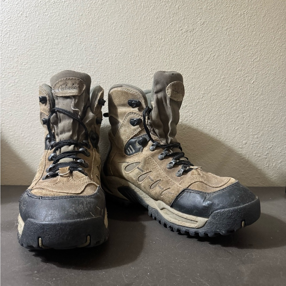 Cabela's woman’s Brown and Black Outdoor Boots